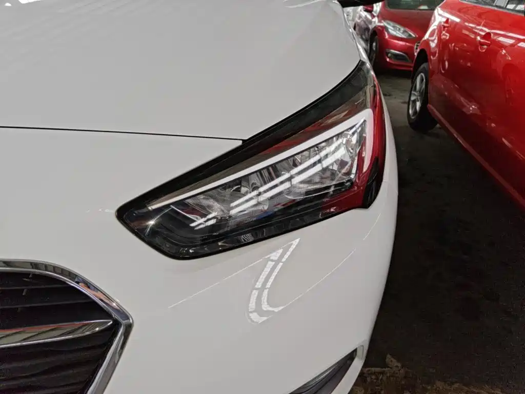 Buick Excelle — миниатюра 18