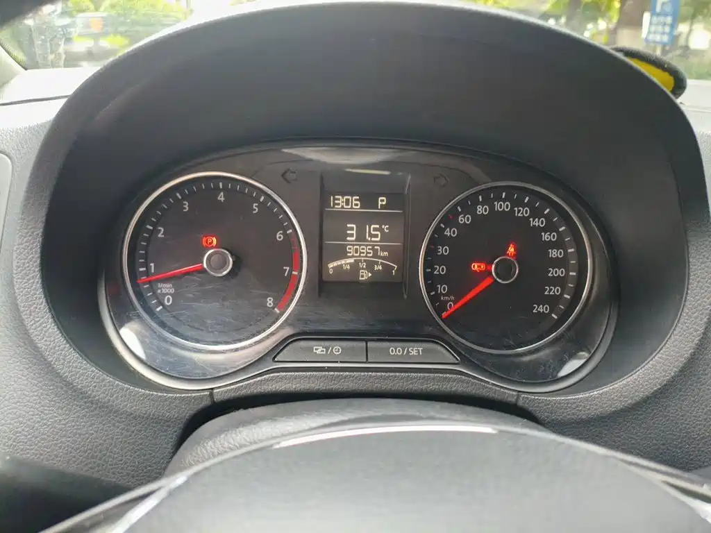 Volkswagen Polo — миниатюра 13