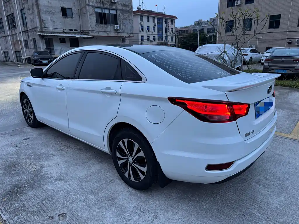 Bestune B50 — миниатюра 4