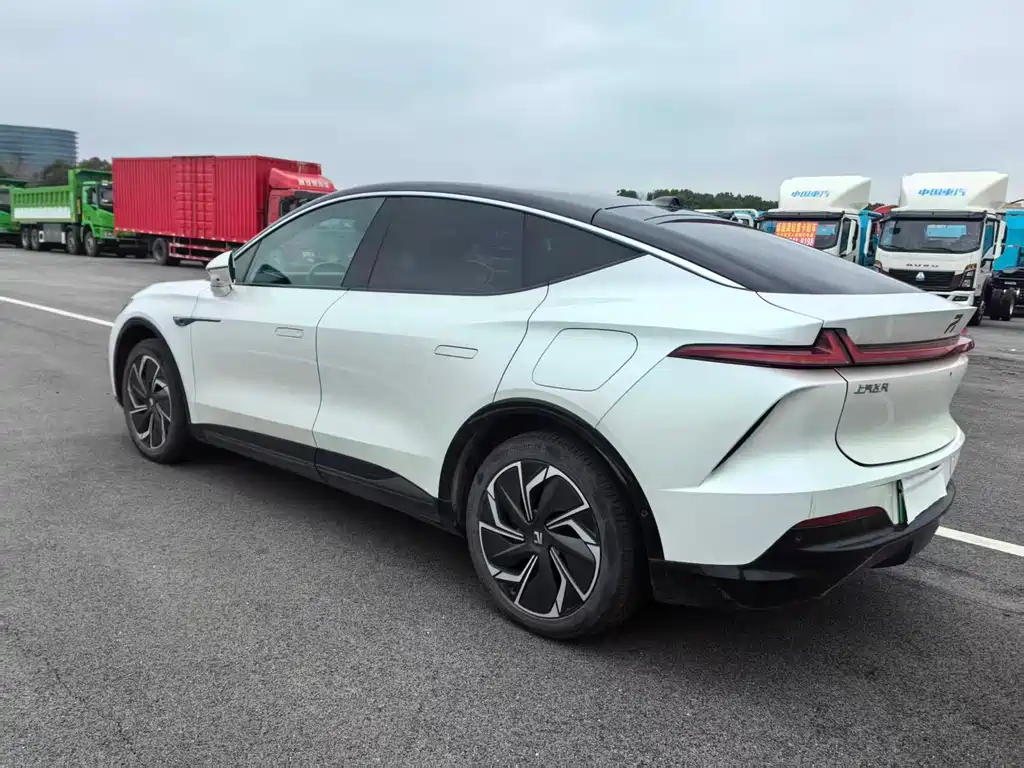 Rising Auto R7