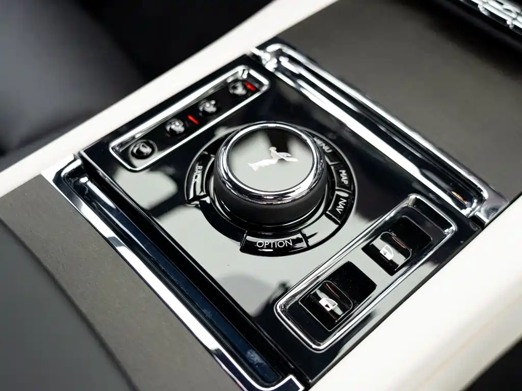 Rolls-Royce Ghost — миниатюра 23