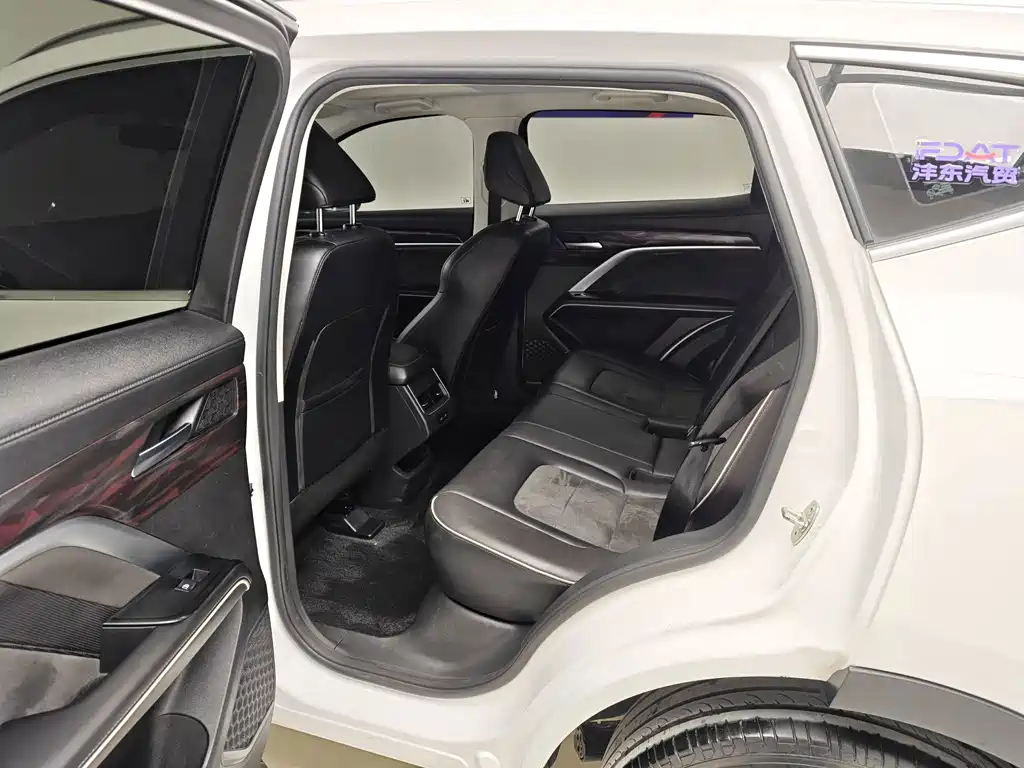 Haval H6 National Trend Edition 1.5T Auto Urban Edition, фото 17