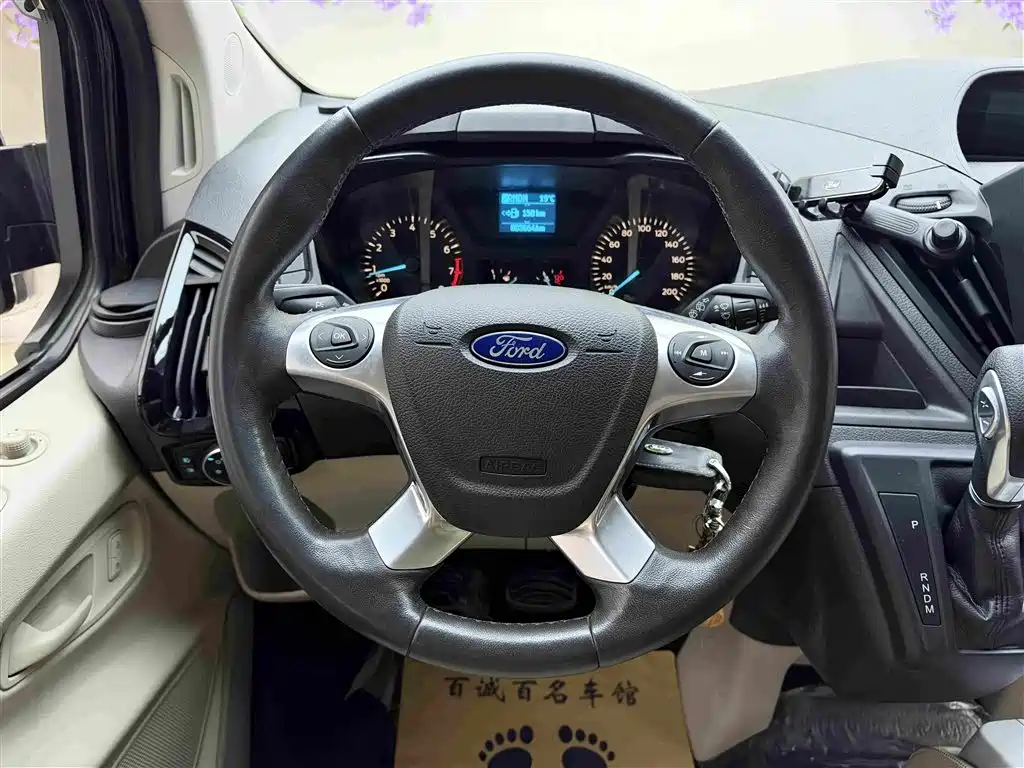 Ford Tourneo — миниатюра 14