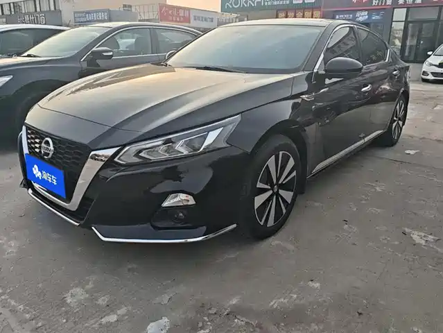 NISSAN TEANA