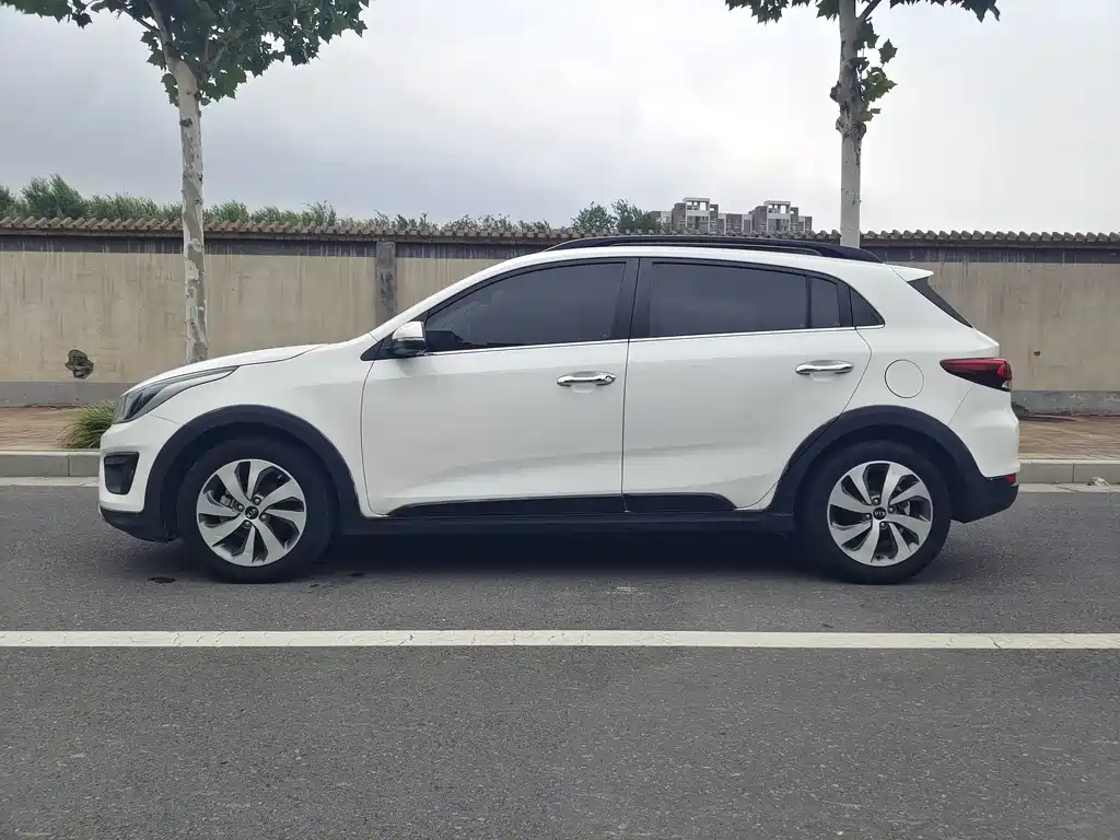 Kia KX Cross — миниатюра 6