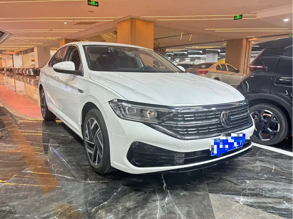 Volkswagen Sagitar 2023 300TSI DSG