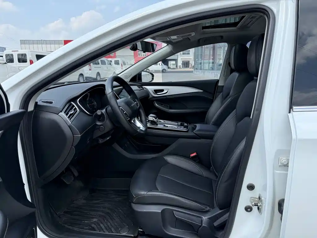 Roewe i6 MAX New Energy — миниатюра 9