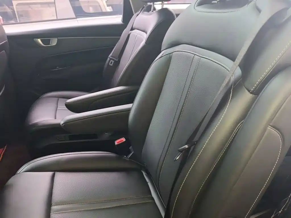 Wuling Victory — миниатюра 17