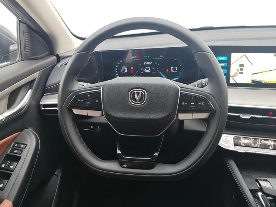 Changan Eado — миниатюра 15