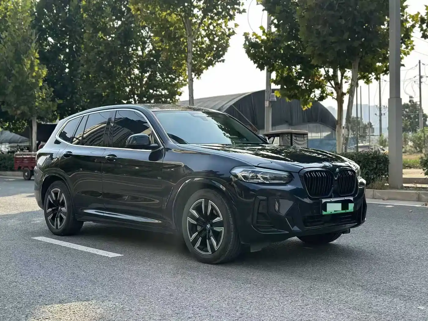 BMW iX3