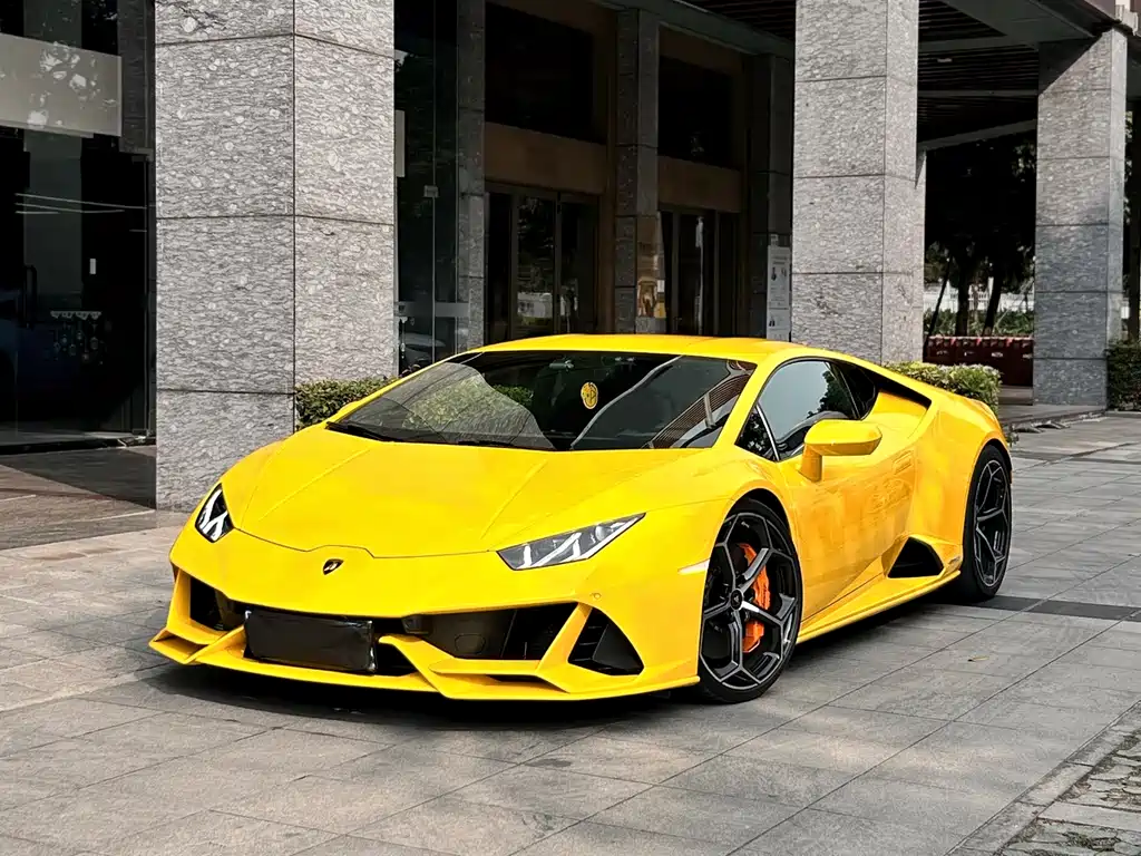 LAMBORGHINI HURACÁN
