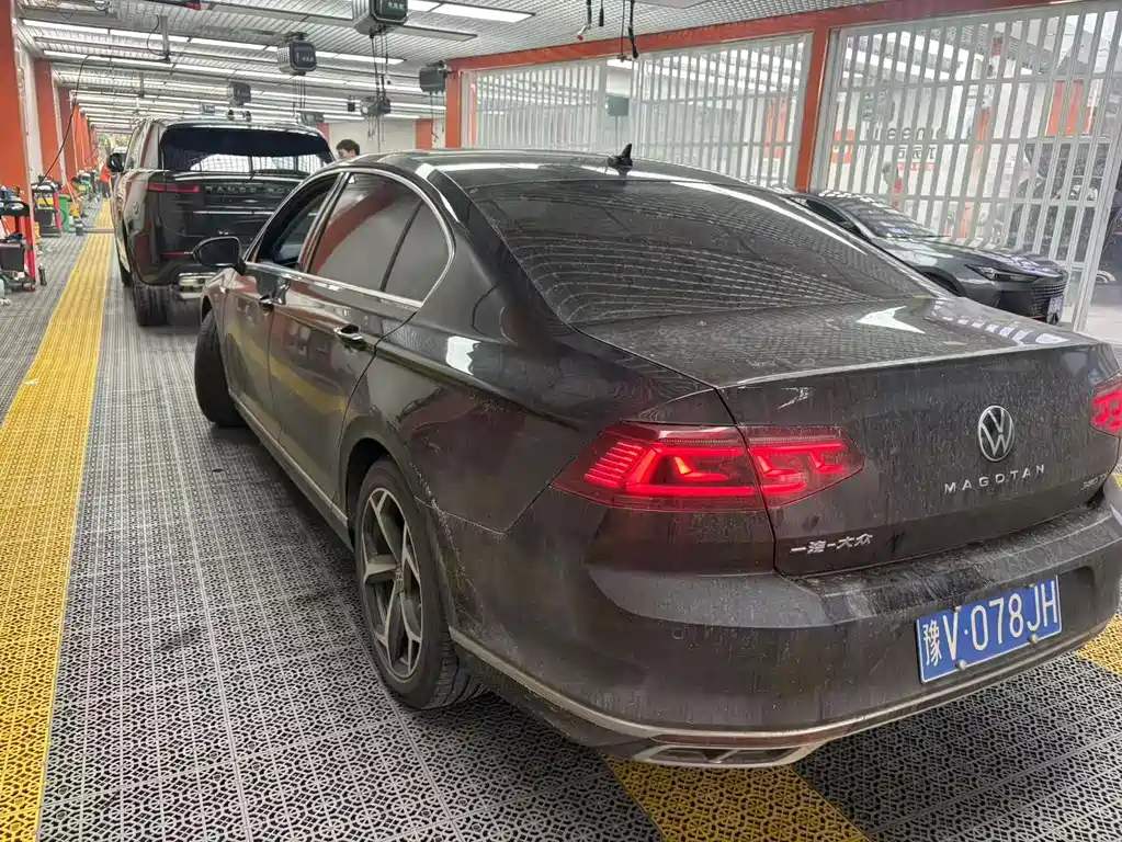 Volkswagen Magotan 2023 200 330TSI DSG Luxury