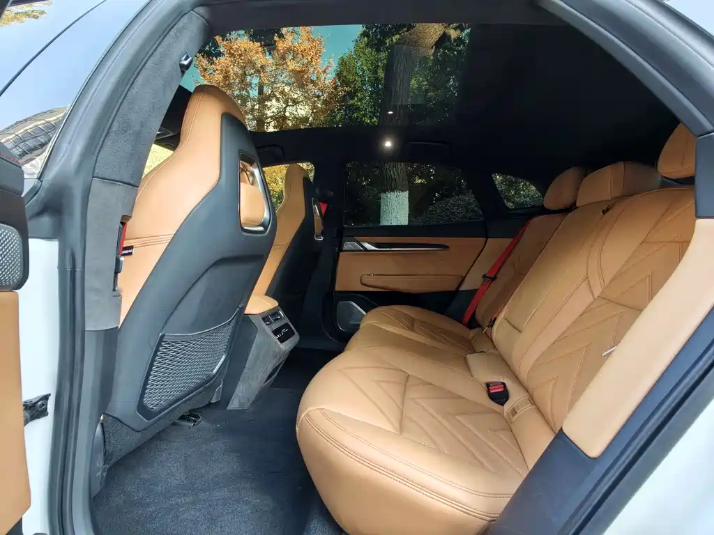 ZEEKR EXTREME KRYPTON 001