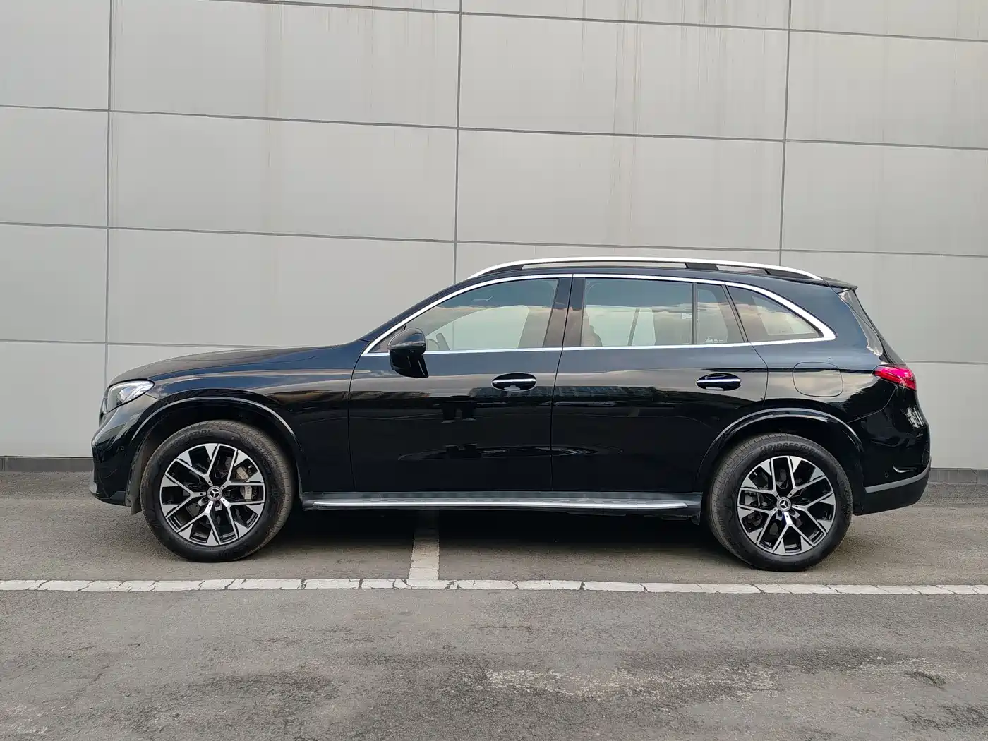 Mercedes-Benz GLC New Energy 2024 Черный из Китая