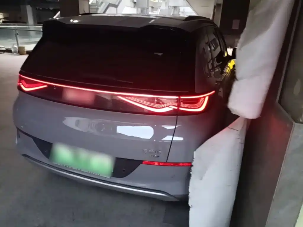 BYD Sealion 05 EV — миниатюра 7