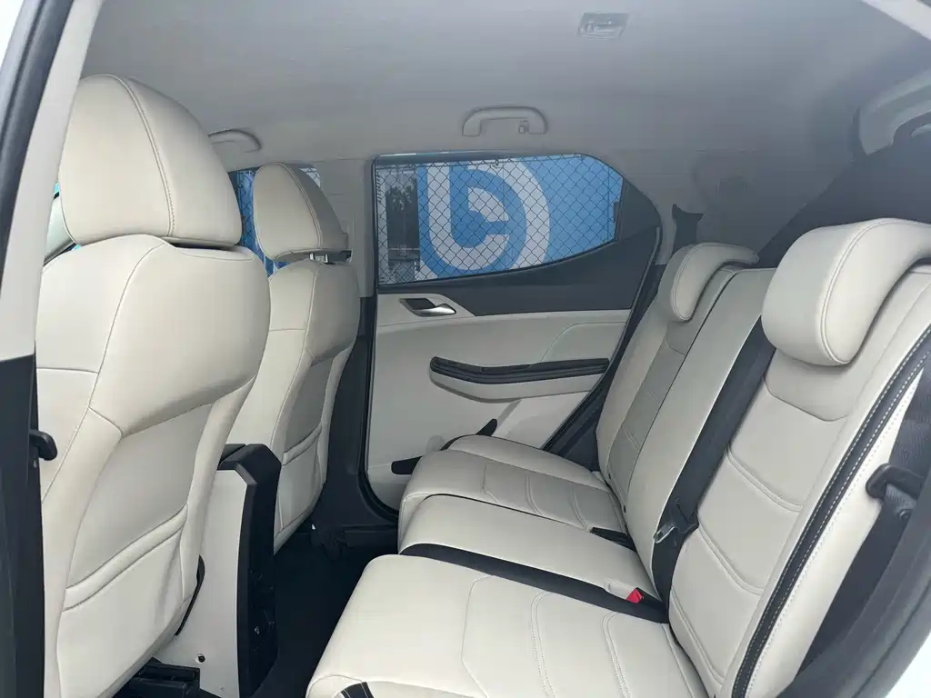 BYD Yuan Pro - фото 6
