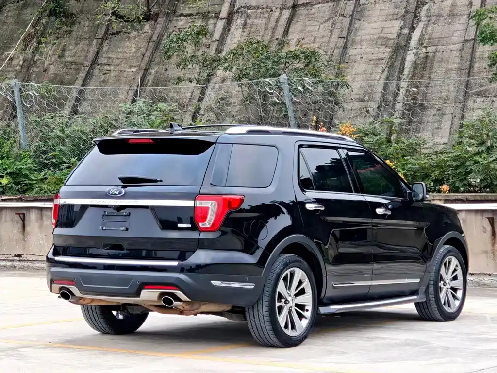 Ford Explorer (Import) — миниатюра 22