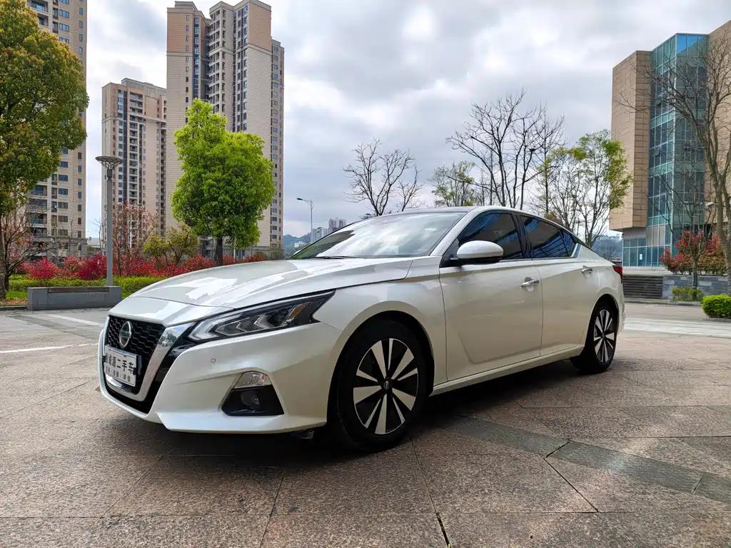 Nissan Teana 2022
