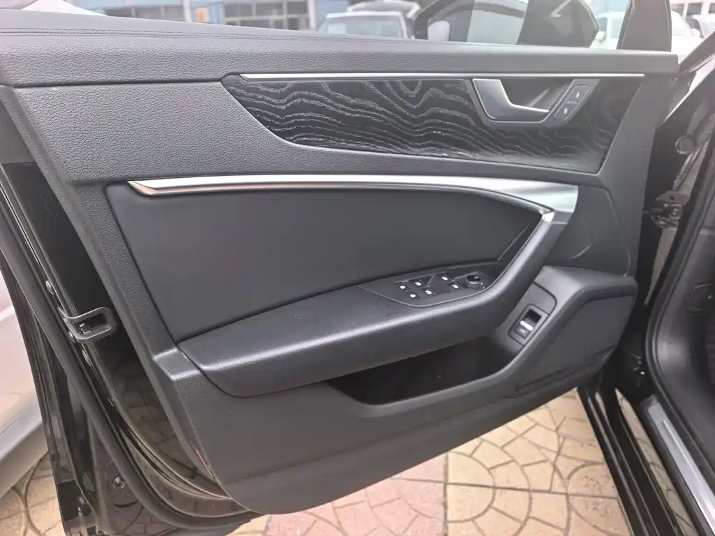 Audi A6L — миниатюра 8
