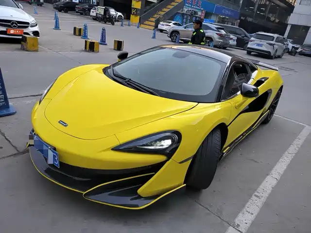 MCLAREN 540C 2019