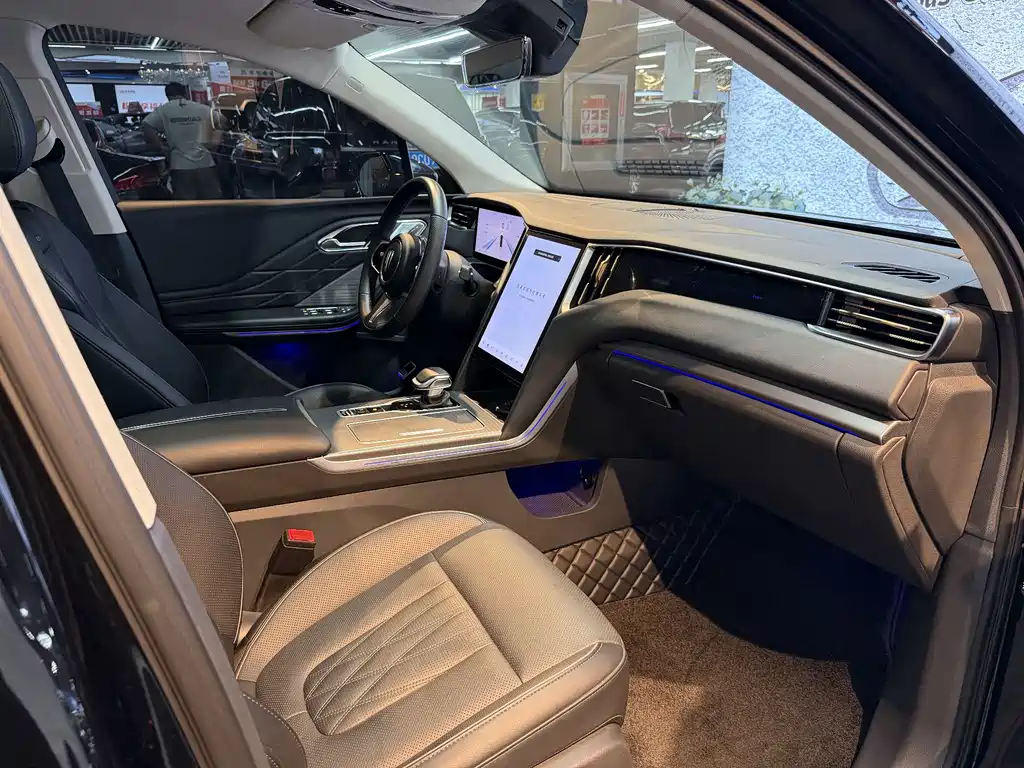 Hongqi HS7 PHEV — фотографии объявления, Фото 13