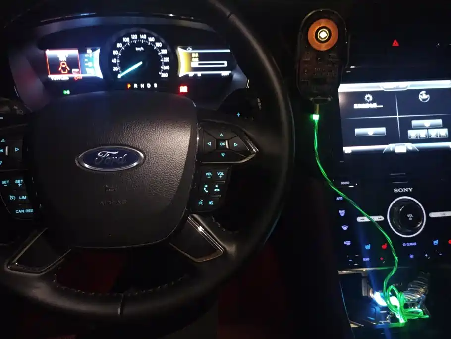 Ford Taurus — миниатюра 12