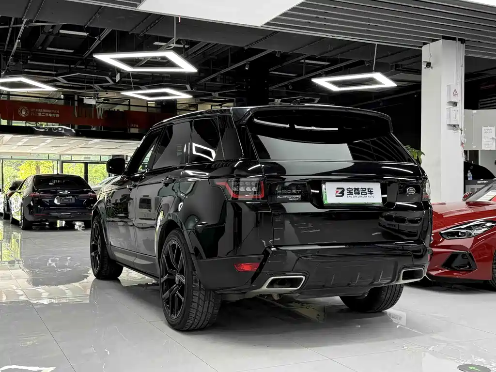 Land Rover Sport PHEV — миниатюра 11