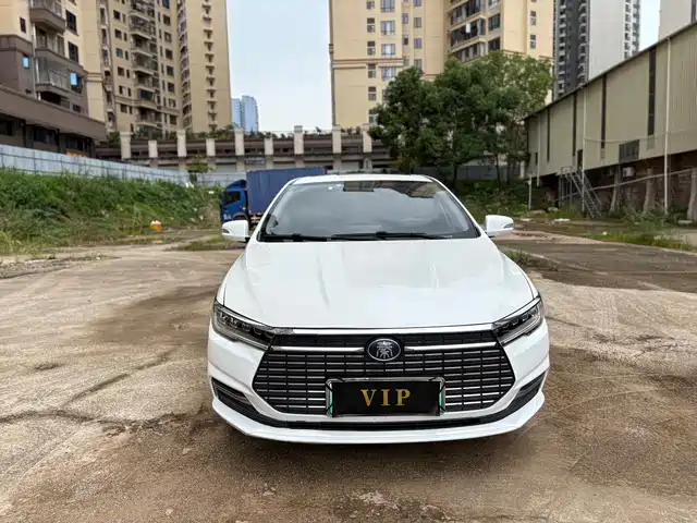 2021 BYD Qin