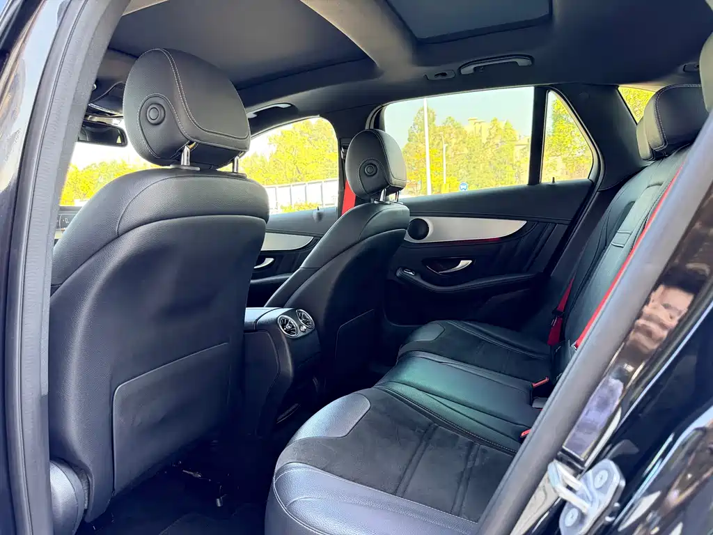 Mercedes-Benz GLC AMG — миниатюра 7