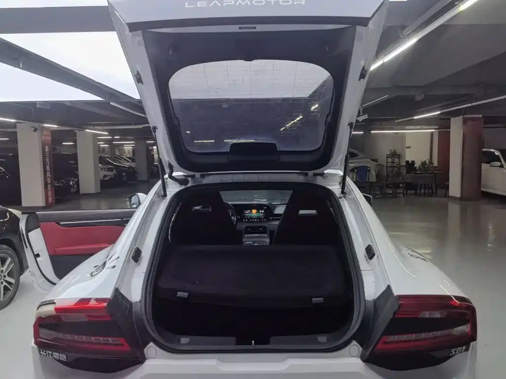 Leapmotor Leapmotor S01 — миниатюра 19