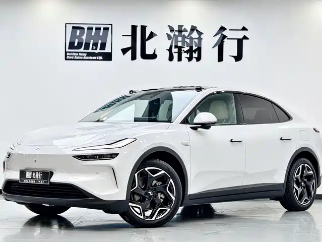 2025 Nio L60