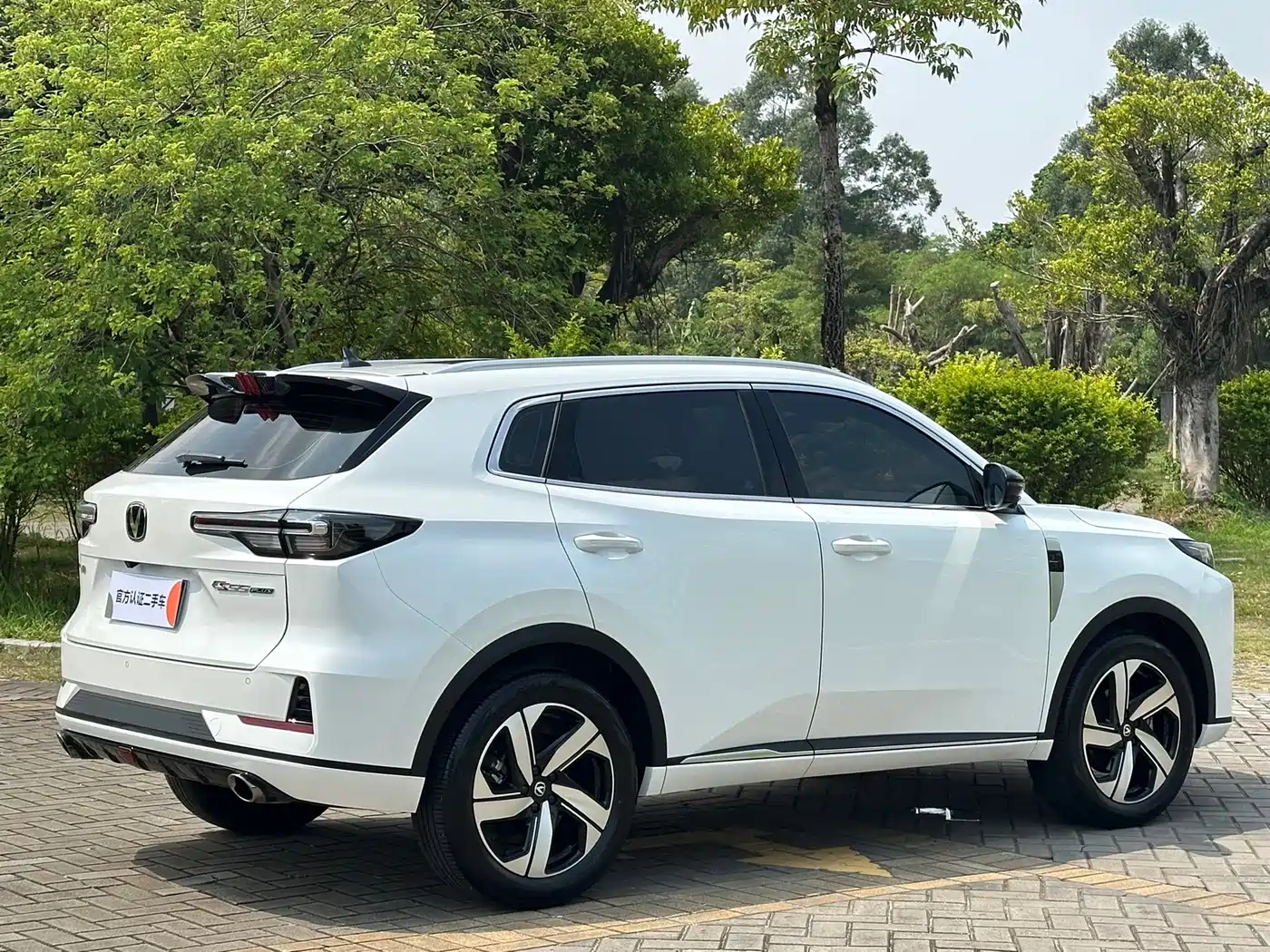 Chang'an Changan CS55PLUS 2024 Белый из Китая