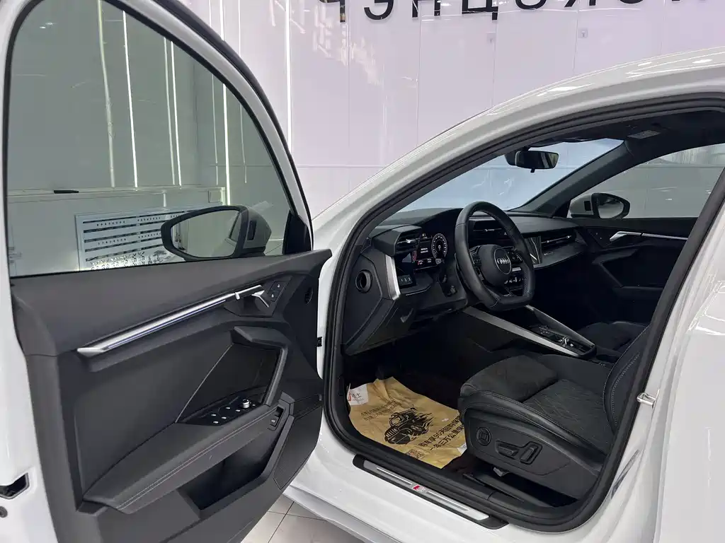 Audi A3 2023 A3L Limousine 35 TFSI Luxury Sport