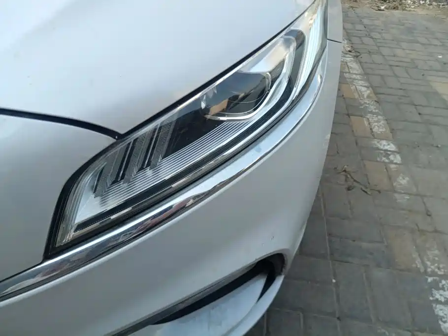 Geely Borui Hybrid — миниатюра 5