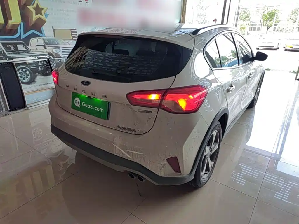 Ford Focus Active — миниатюра 7