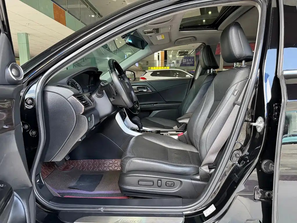 Honda Accord 2016 2.4L Luxury