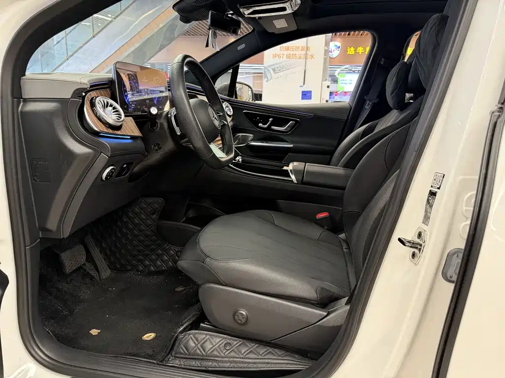 MERCEDES-BENZ EQE SUV