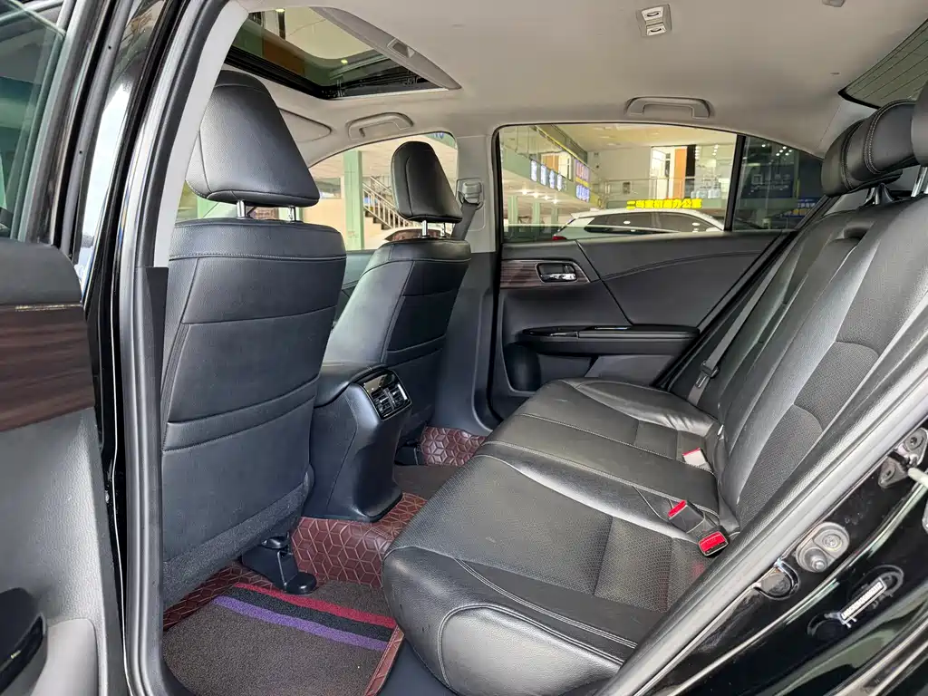 Honda Accord 2016 2.4L Luxury