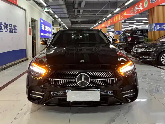 MERCEDES-BENZ E CLASS 2022
