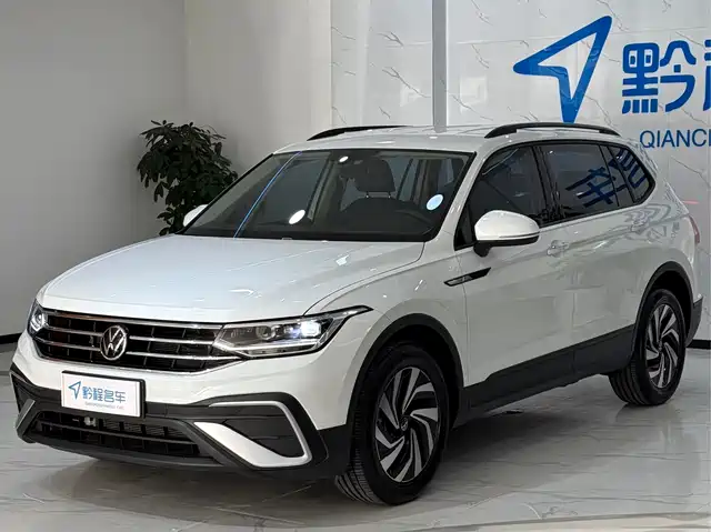VOLKSWAGEN TIGUAN L 2023