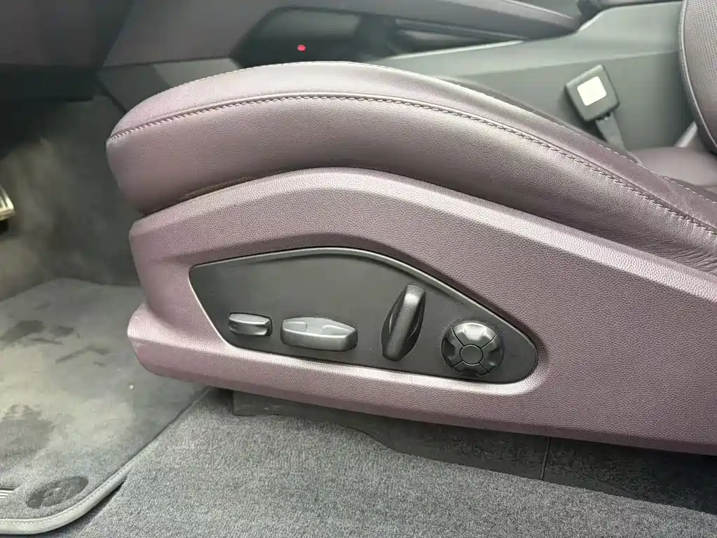 PORSCHE MACAN NEW ENERGY