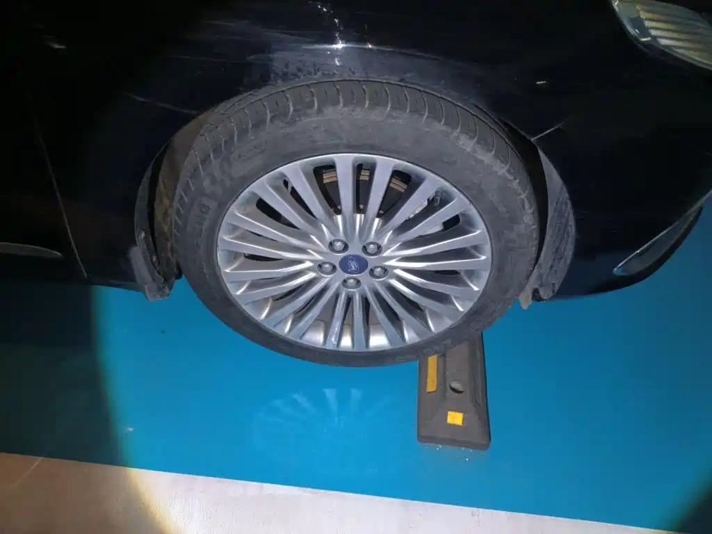 Ford Taurus — миниатюра 24