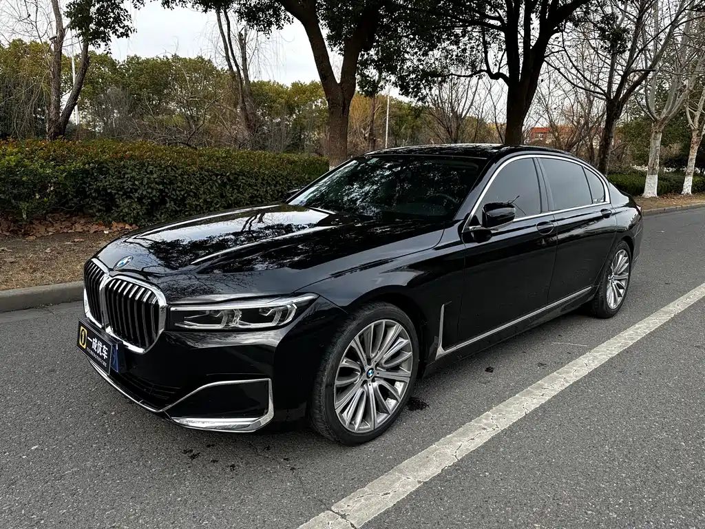BMW 7 SERIES