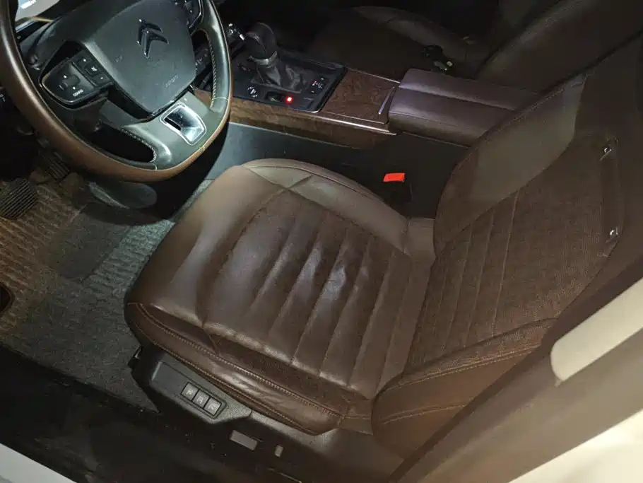 Citroen C6 — миниатюра 9