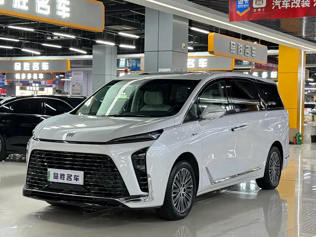 BUICK GL8 NEW ENERGY