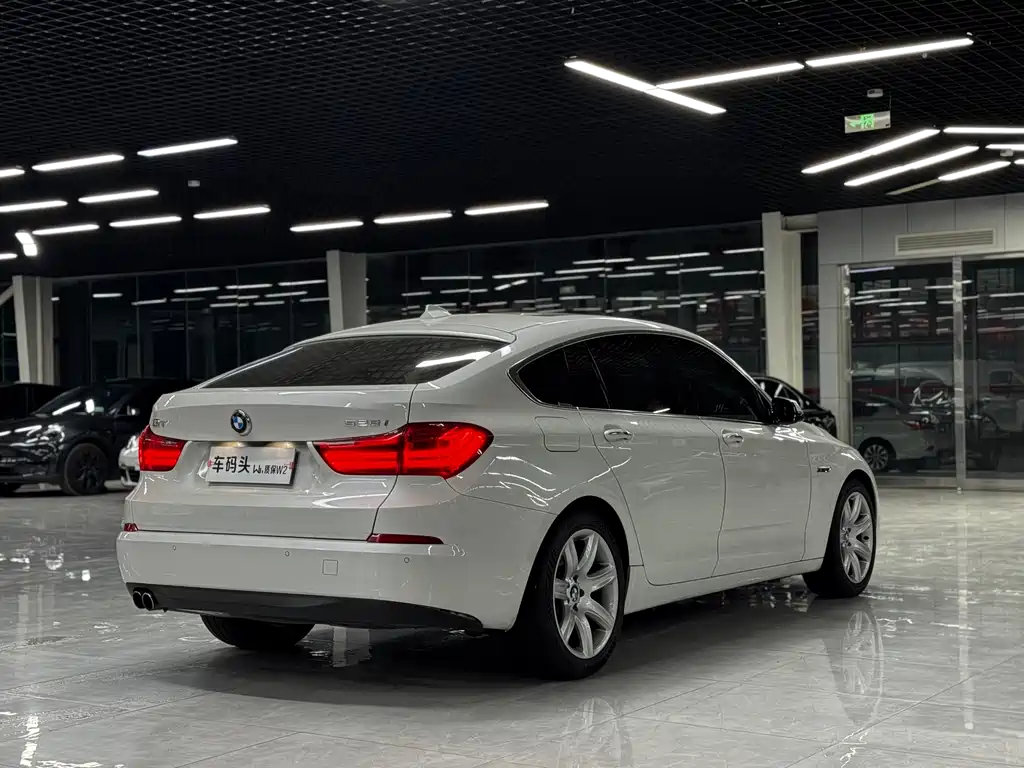 BMW 5 SERIES GT