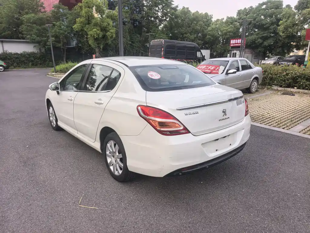 Peugeot 308 — миниатюра 6