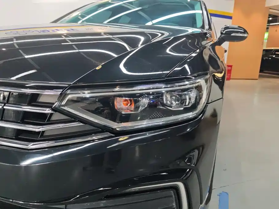 Volkswagen 迈腾 PHEV — миниатюра 5