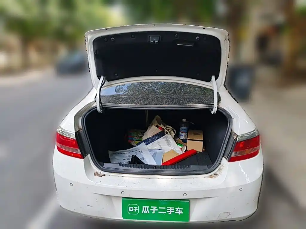 Buick Excelle — миниатюра 20