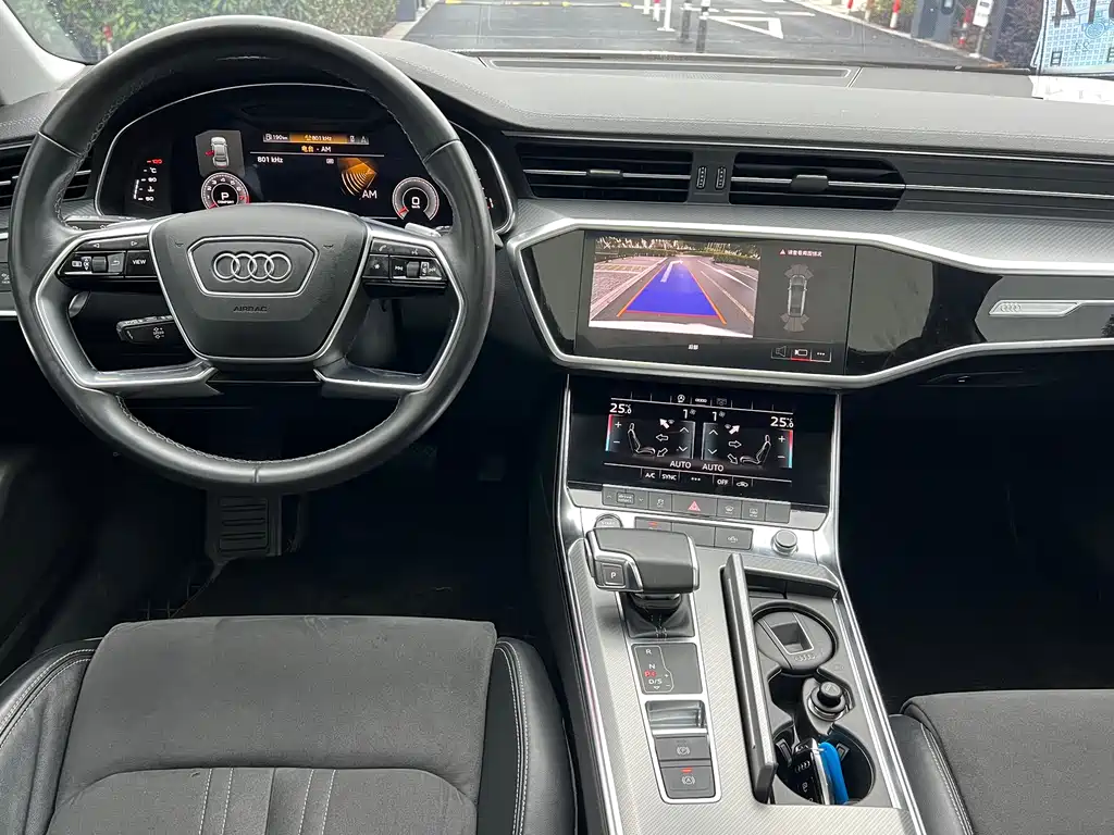 AUDI A7L